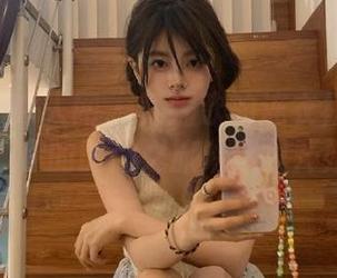 Xiuren秀人网 - 舞媚歆的连衣裙写真资源，你的时尚之旅从这里开始！