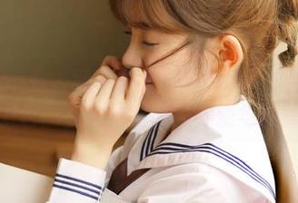 Xiuren秀人网 - 体验诺诺Nono最新浴缸图包：在水中畅游的浪漫与诗意