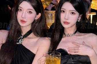 Xiuren秀人网 - 赤间菀枫带来的精致图包：体验裤里丝写真里的暗藏玄机