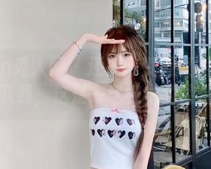 Xiuren秀人网 - 还是陈梵妮红裙写真作品集下载，这是一场视觉的绝佳盛宴