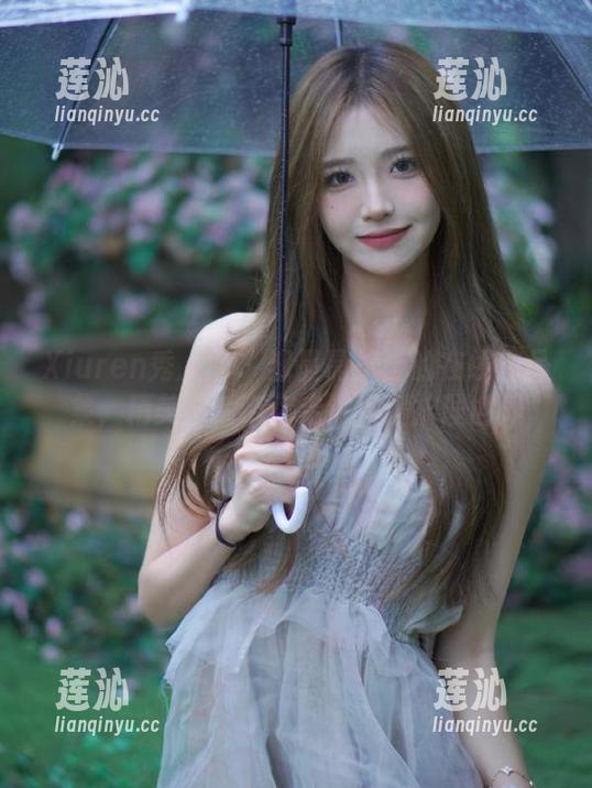 Xiuren秀人网 - 邹晶晶护士的在线作品集，精美图片带你走进温暖护理世界