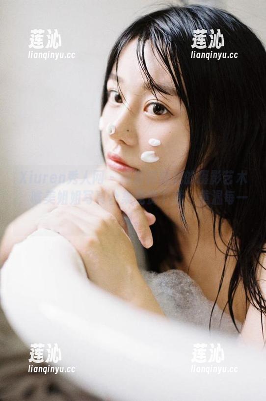 Xiuren秀人网 - 探索韩姗姗的摄影艺术，唯美姐姐写真合集免费下载，重温每一刻。
