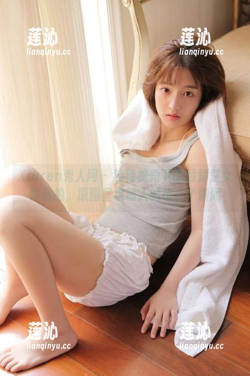 Xiuren秀人网 - 独特视角下的顾楚楚女神私拍，原图呈现动人的每一个瞬间