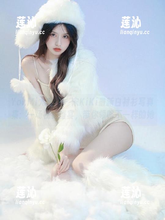 YouMi尤蜜荟 - 宋KiKi最新白衬衫写真集：一场视觉盛宴，带你领略不一样的她