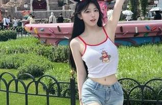 YouMi尤蜜荟 - 在线欣赏张思允Nice的比基尼写真，美图背后隐藏的时尚秘密！
