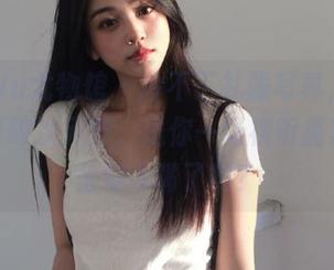 YouWu尤物馆 - 冷不丁礼服写真，照片瞬间打破次元壁，送你一场视听盛宴，准备好斗嘴了吗？