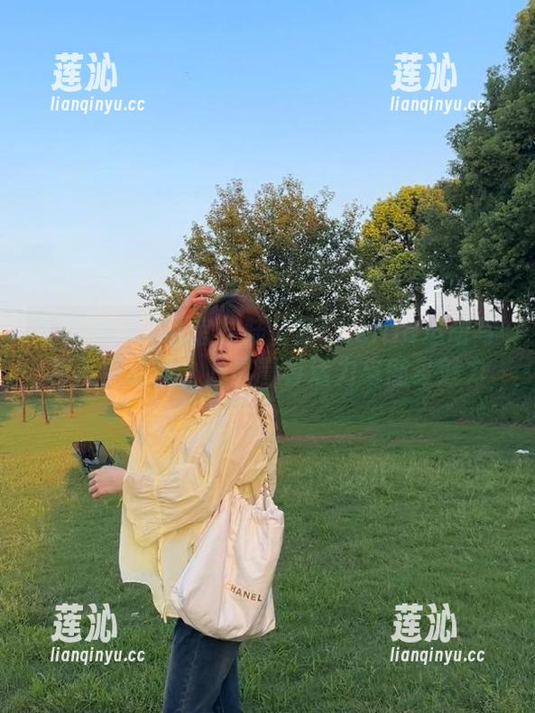 YouWu尤物馆 - 陆萱萱Cecilia运动写真高清原图，尽显青春活力与健身魅力