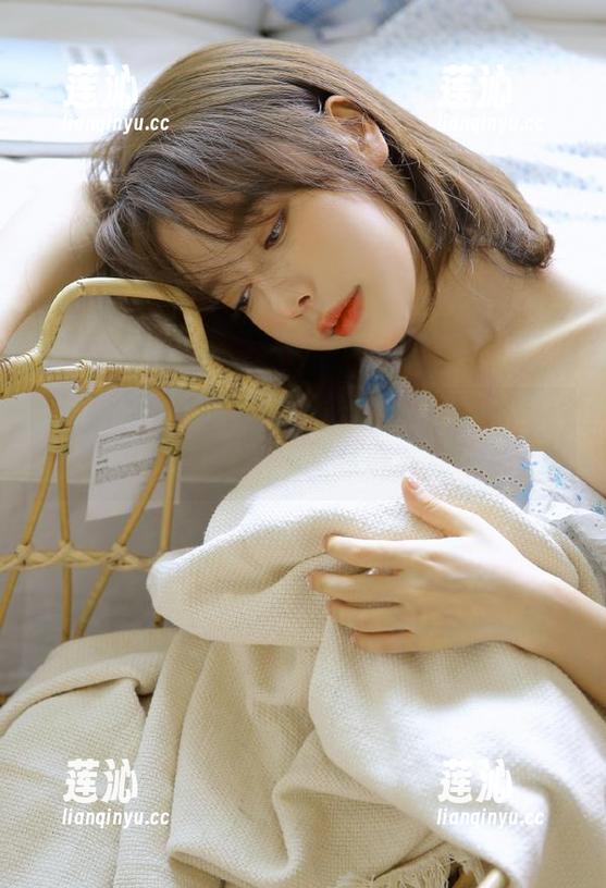 窥探Yuka(유카)的私密瞬间：PureMediaVOL图包与写真合集推荐