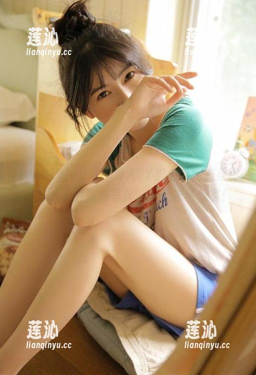 beautyleg - 追寻AVY护士的完美身影，立即下载高清写真，体验视觉盛宴！