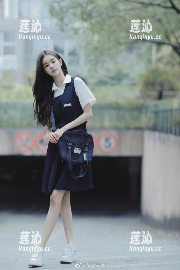beautyleg - 免费下载Iris妹妹的优雅写真图包，尽显女性韵味与气质！