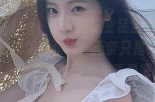 beautyleg - Jill的职业装全套：我努力打扮成职场女强人，无奈只是一张纸上谈兵的剧本，下载来看看吧！