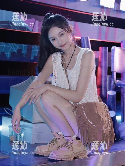beautyleg - Sunny的蕾丝梦幻图集：在这里分享她令人窒息的图片，让你一秒就被俘获！
