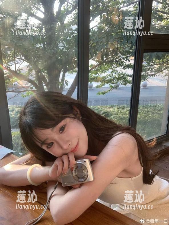 pans - 感受无圣光的美丽，薇妮海边图包陪你度假之旅！