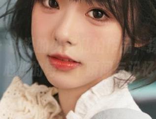 pans - 锐锐的少女私拍作品，探索青春心跳的每一个瞬间与记忆