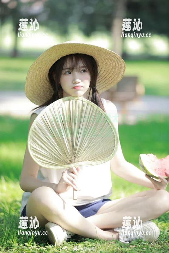 wuyo(우요)连体衣cos精选大赏，时尚博主的独特视觉之旅！