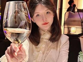 一小央泽的户外私房写真，别问我今天想不想减肥！