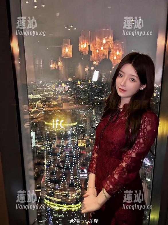 一小央泽万圣节写真分享，让你的图库与众不同！