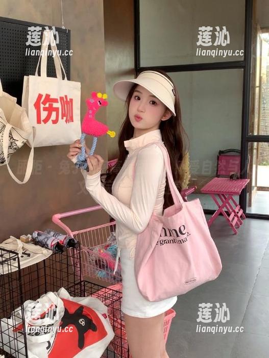 丽柜 - 兔子秘密高清图包：感受自然与人文的完美交融之美！