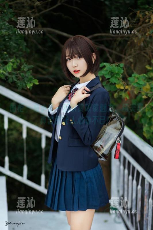 丽柜 - 与小唐一起欣赏眼镜魅力，精美写真套图让人心动不已！