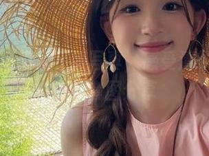 丽柜 - 小爽水手服写真，感受清纯校园气息的套图分享