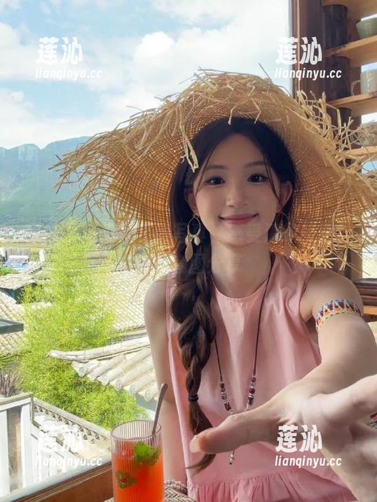 丽柜 - 小爽水手服写真，感受清纯校园气息的套图分享