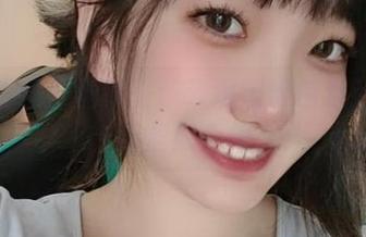 唤醒你的视觉享受：云溪溪粉色系列原图与壁纸合集