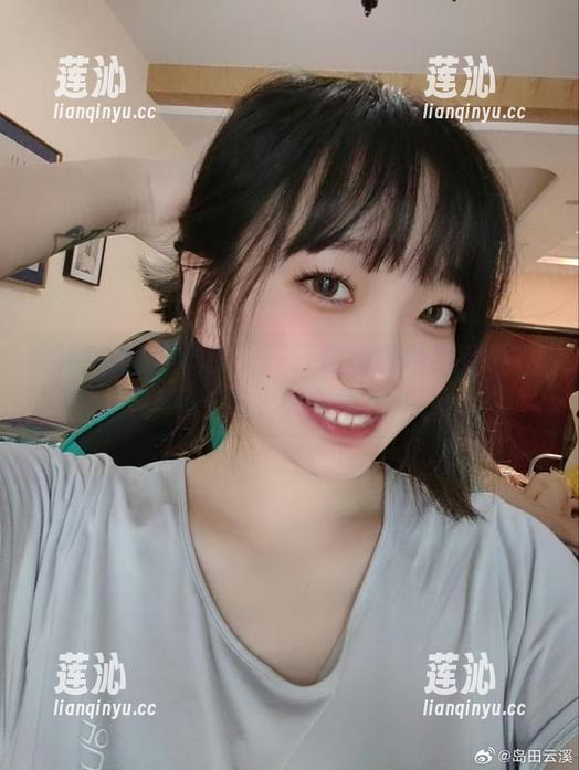 唤醒你的视觉享受：云溪溪粉色系列原图与壁纸合集
