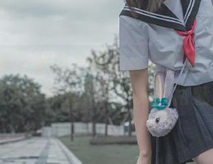 克拉女神 - 解锁孟君的丝袜艺术，精彩免费图册带你感受其个人风格魅力！
