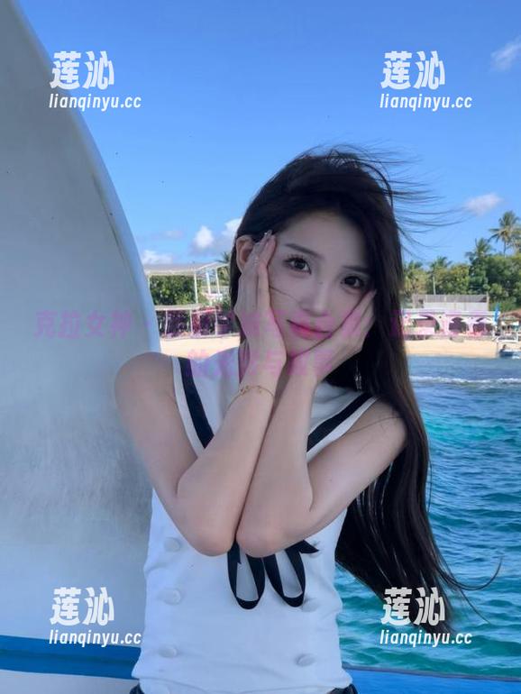 克拉女神 - 熙妍学妹写真合集：记录青春的光影与故事