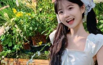 克拉女神 - 王睿教室里的高清写真，带你领略不同寻常的视觉体验