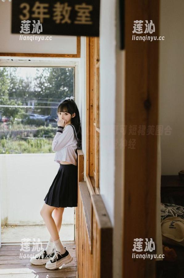 克拉女神 - 深入人心的苏可可短裙美图合集，直击你的视觉神经