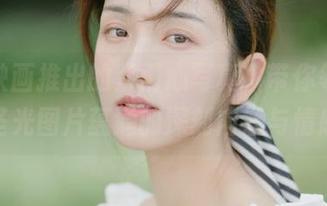 兔玩映画推出的紫雨心写真，带你领略无圣光图片蕴涵的深刻内涵与情感