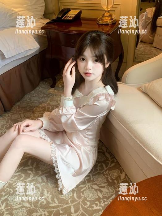 兔玩映画呈现无圣光大凤与沙恩的旗袍原图，让你心动不已