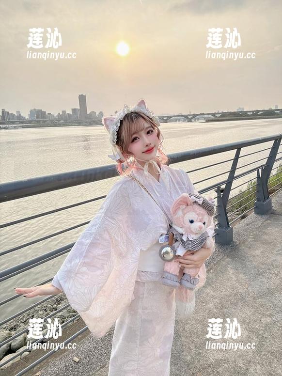 冲田凛花rinka的静谧之哈桑套图更新，感受她为你带来的视觉艺术！
