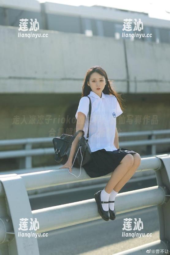 走入凉凉子rioko的世界：逸仙写真作品合集解锁视觉新体验