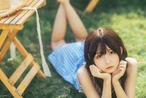下载发条少女yoki居家写真集，捕捉生活中的点滴温暖与感动