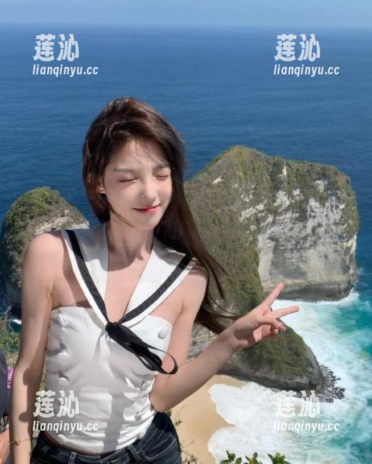 微密圈 - 未来时尚！可可西yyy的波点吊带丝袜美图奉上，立即下载，享受视觉盛宴！