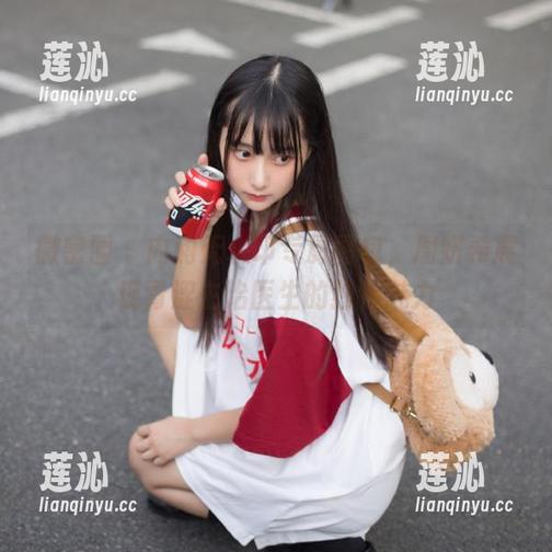 微密圈 - 内购无水印专属图包，周妍希展现青涩主治医生的独特魅力