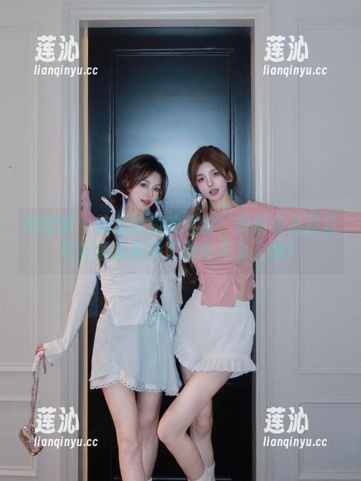 微密圈 - 追赶时尚的代价：周妍希高跟鞋写真图集揭示了哪些不为人知？