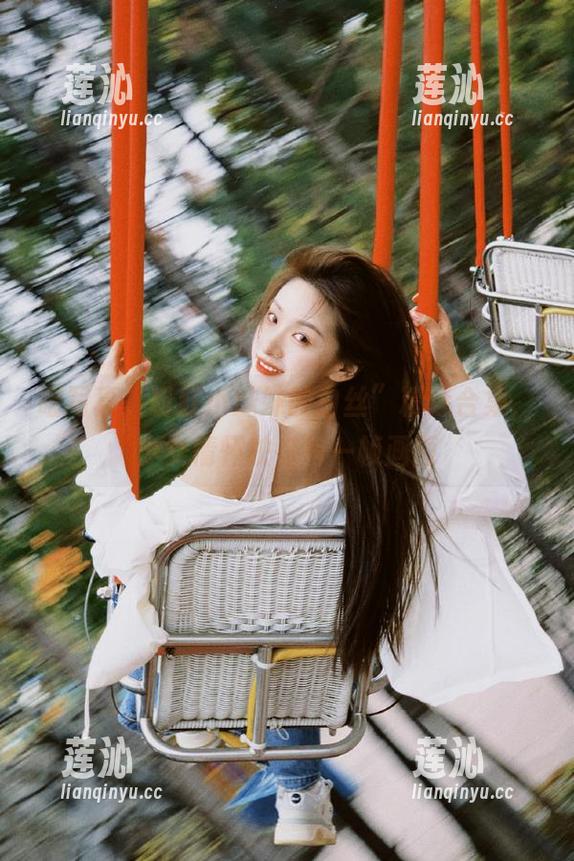喵写真“粉红小妹妹的白丝”精选合集，少女情怀映在每一帧画面