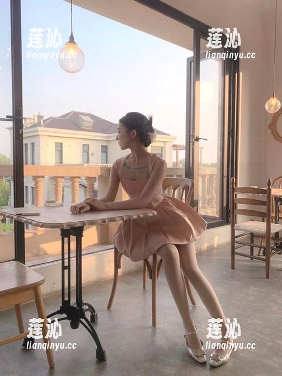喵糖映画花嫁cos合集：让你了解什么叫做美丽与形象的完美结合的图片
