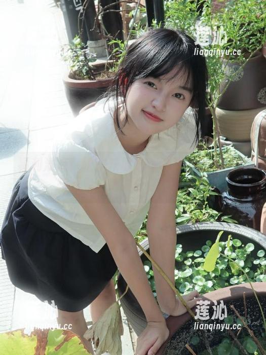 福利满点！快来获取喵糖映画的丝袜酷女孩图包，绝对让你惊艳无比