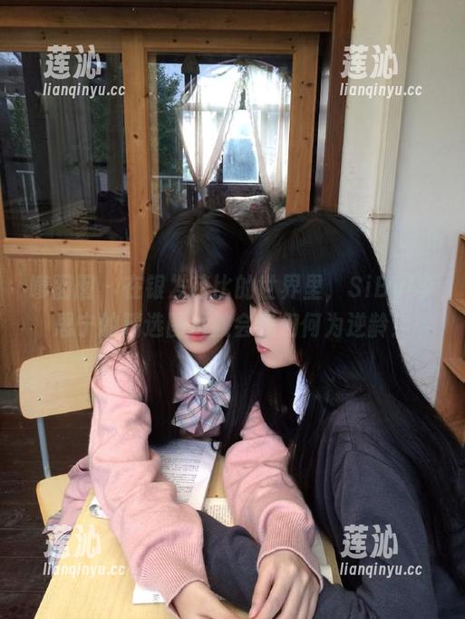 嗲囡囡 - 在银发芭比的世界里，SiByl李思宁的精选图片教会我们何为逆龄！