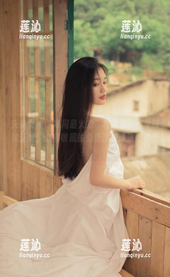头条女神 - 本周最火的“松果儿”健身辣妹正妹，必须收藏的免费图册速来查看吧！