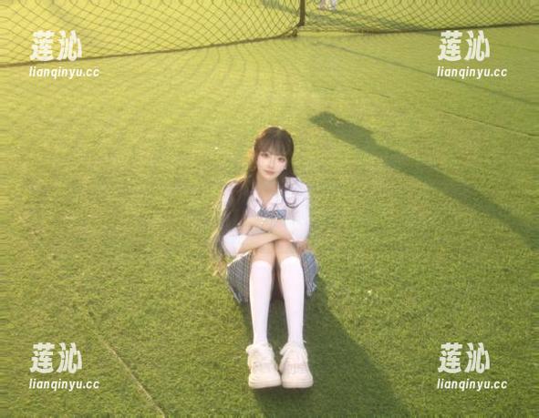 头条女神 - 筱溪黑丝图集大放送，绝美写真内容免费分享，快来收藏！