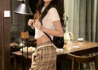 微密圈 - 高清兔女郎写真：小优优子的独特魅力，马上下载拥有
