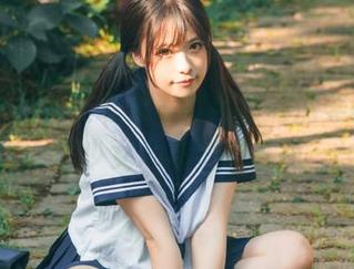 微密圈 - 小玉吃果冻的红裙私房美图，尽显少女心与优雅气质