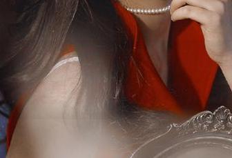 微密圈 - 下载小玉吃果冻最新图包，尽享女孩柔美写真中的甜蜜瞬间！
