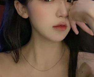 尤果网 - Abby金金的美脚：高清写真展现优雅与性感的完美结合