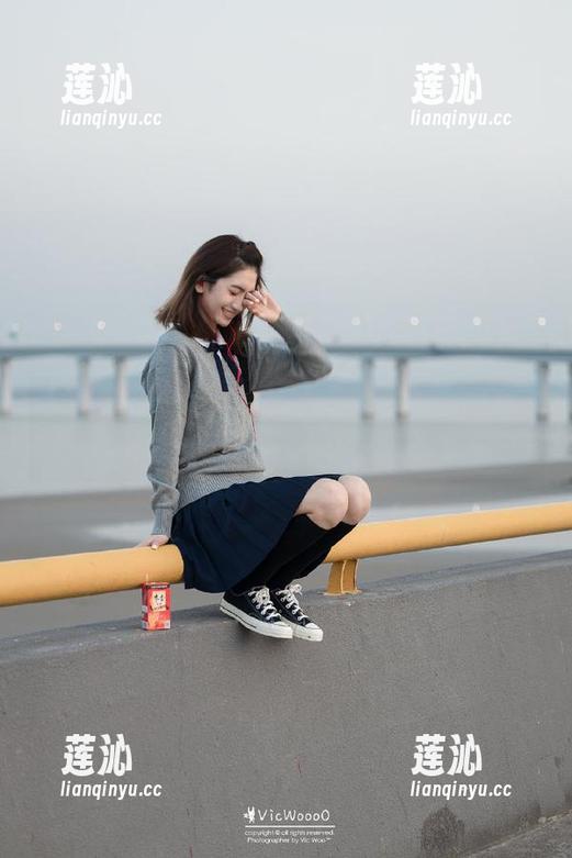尤果网 - 周妍希女友高清写真：自拍界的奇葩距让我们目瞪口呆！